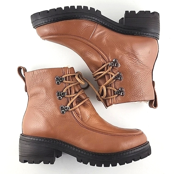 Gentle Souls Women's Bristol Wallaby Tan Leather Lace Up Ankle Boots Size 7.5M - Picture 1 of 15